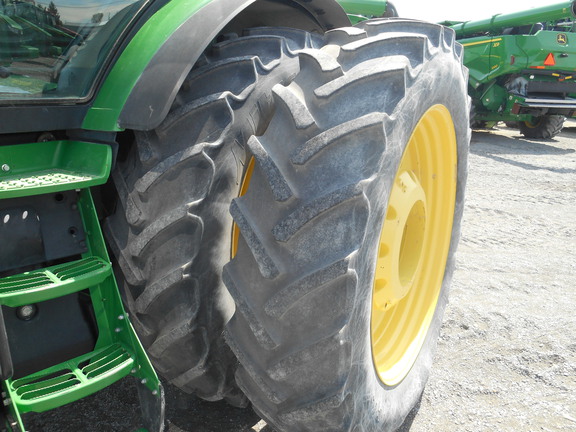 2016 John Deere 8270R Tractor
