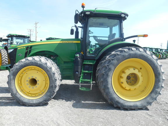 2016 John Deere 8270R Tractor