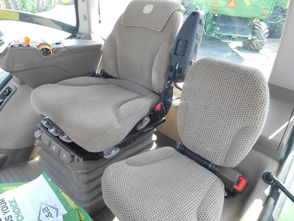 2016 John Deere 8270R Tractor