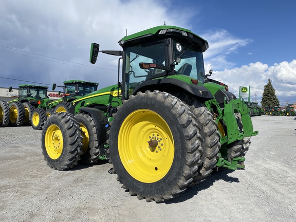 2022 John Deere 8R 340 Tractor