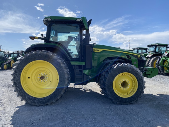 2022 John Deere 8R 340 Tractor