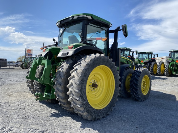2022 John Deere 8R 340 Tractor