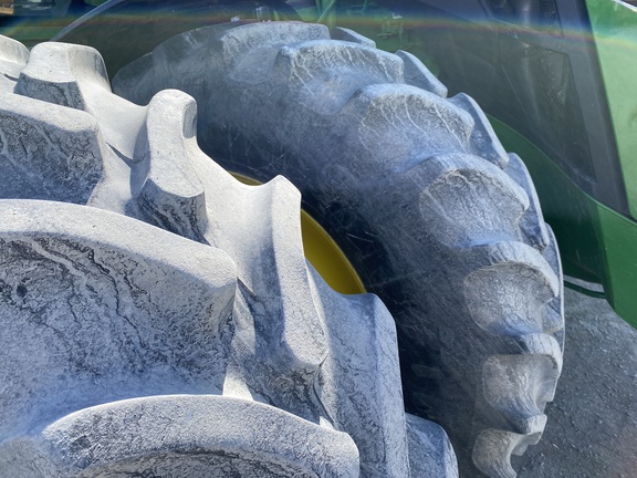 2022 John Deere 8R 340 Tractor