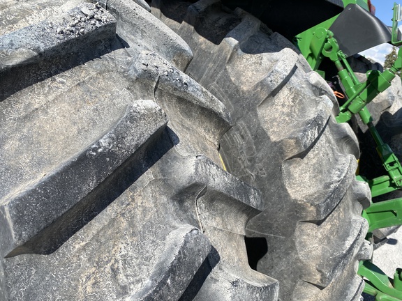 2022 John Deere 8R 340 Tractor