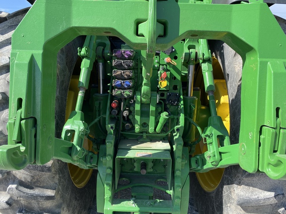 2022 John Deere 8R 340 Tractor