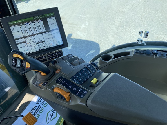 2022 John Deere 8R 340 Tractor