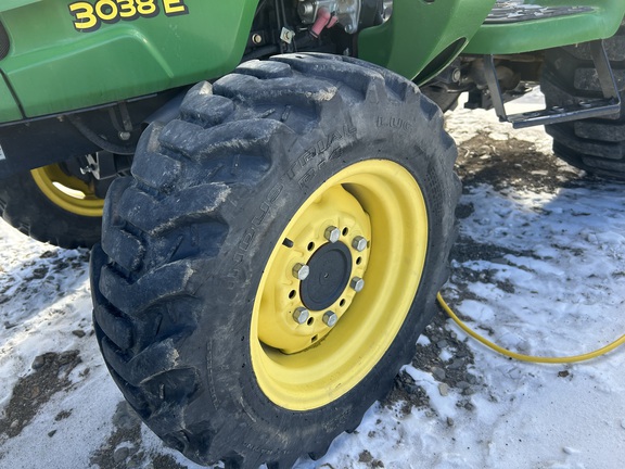 2012 John Deere 3038E Tractor Compact