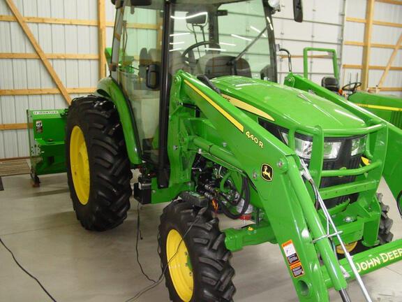 2019 John Deere 4066R Tractor Compact