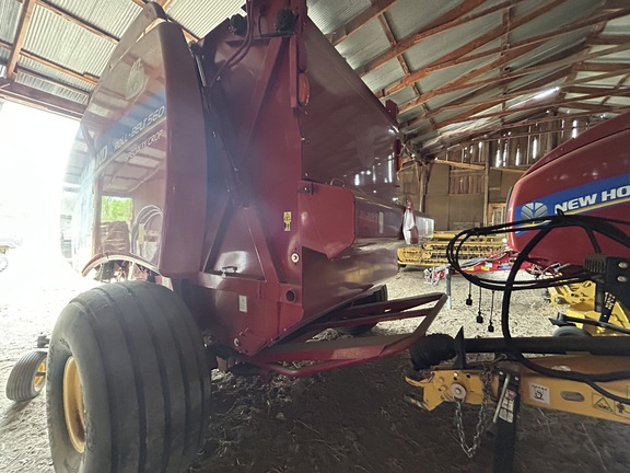 2015 New Holland Rollbelt 560 Baler/Round