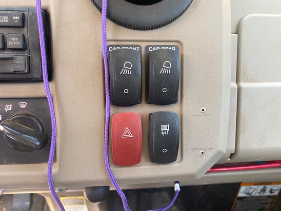 2020 John Deere XUV 835R ATV