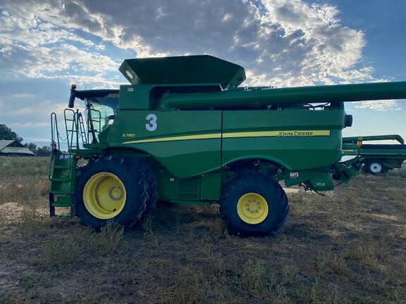 2019 John Deere S780 Combine