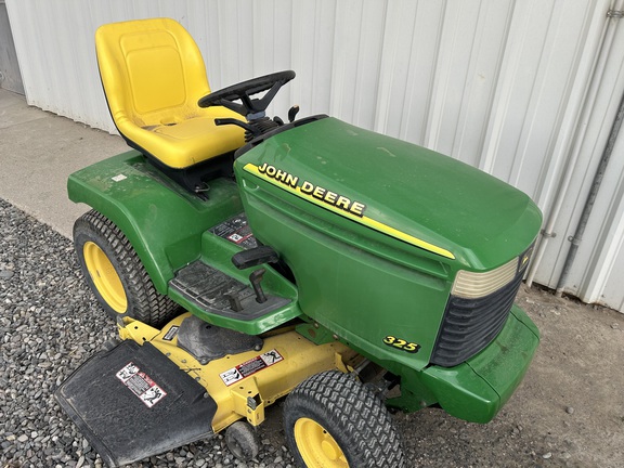 2001 John Deere 325 Garden Tractor