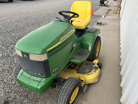 2001 John Deere 325 Garden Tractor