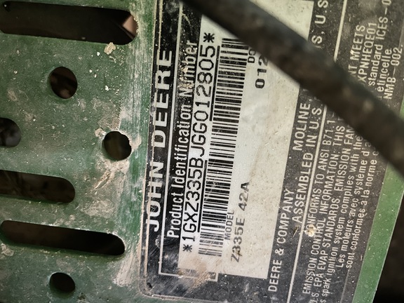 2016 John Deere Z335E Mower/Zero Turn