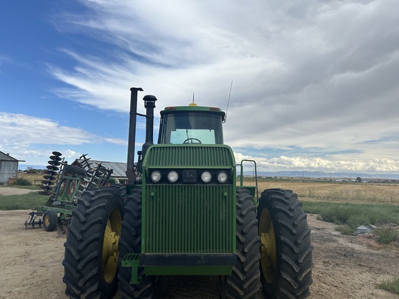 1993 John Deere 8870 Tractor 4WD