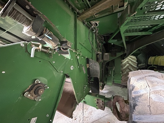 2001 John Deere 9750 STS Combine