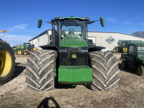 2022 John Deere 8R 410 Tractor