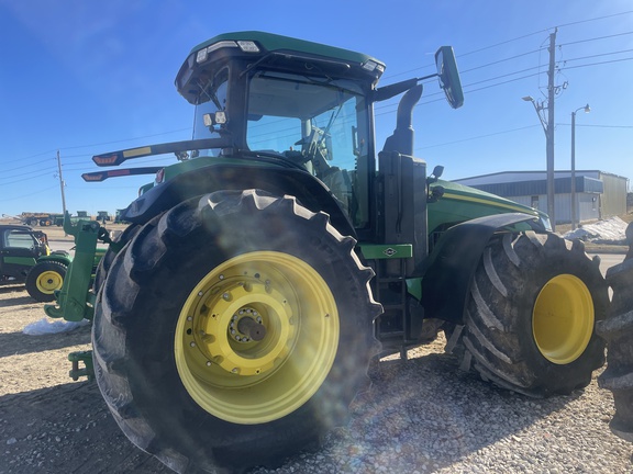 2022 John Deere 8R 410 Tractor