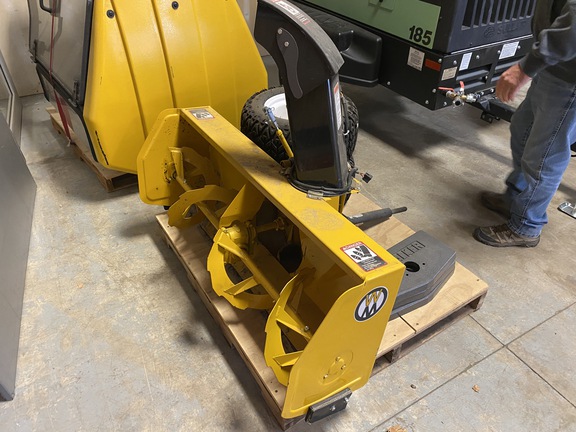 2021 Walker MH37i Mower/Front Deck