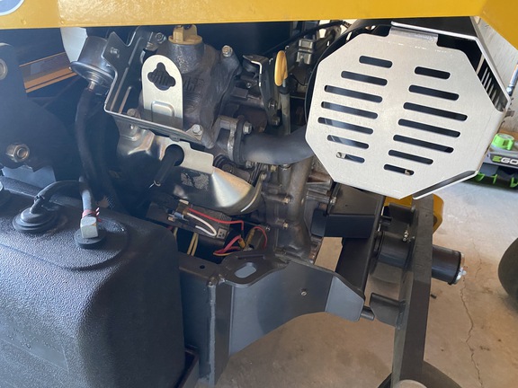 2021 Walker MH37i Mower/Front Deck