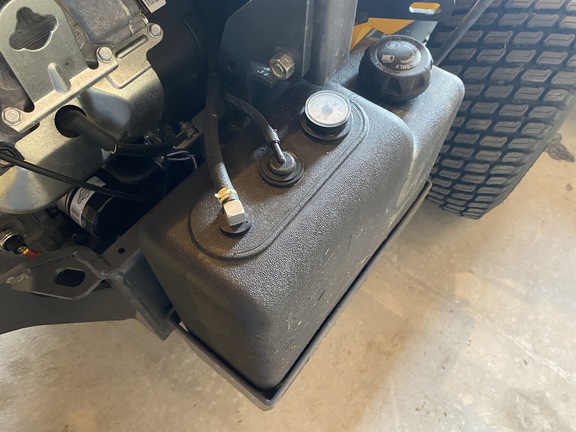 2021 Walker MH37i Mower/Front Deck