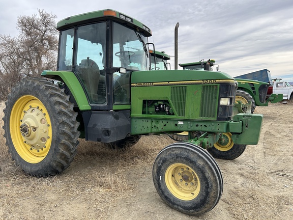 1994 John Deere 7200 Tractor