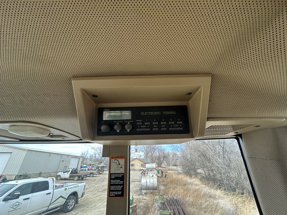 1994 John Deere 7200 Tractor