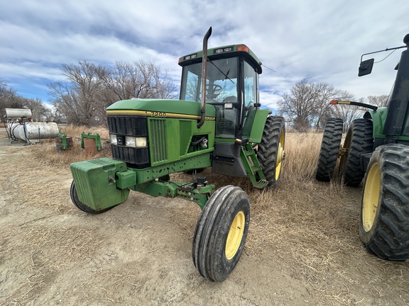 1994 John Deere 7200 Tractor