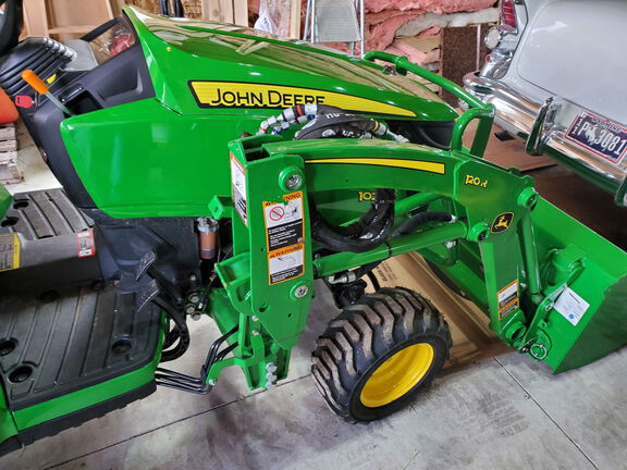 2024 John Deere 1025R Tractor Compact