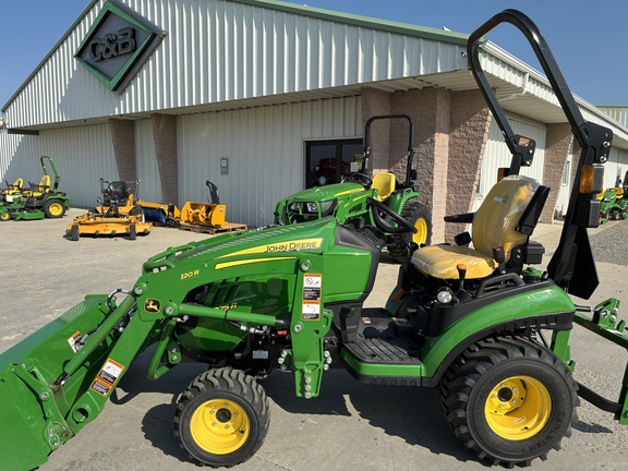 2024 John Deere 1025R Tractor Compact