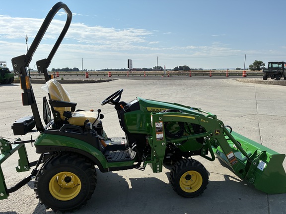 2024 John Deere 1025R Tractor Compact