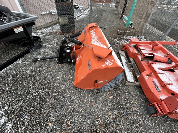 2007 Kubota F2880F Mower/Front Deck