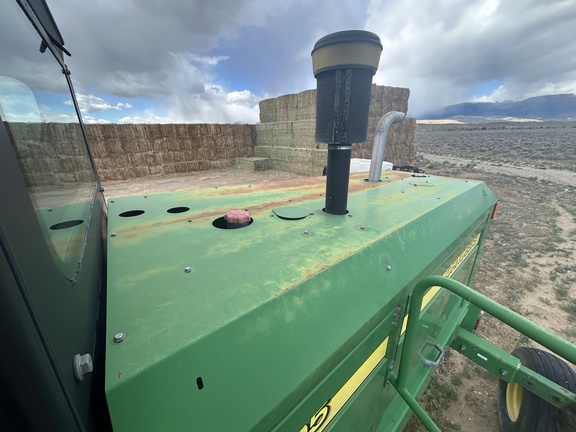 2007 John Deere 4995 Windrower