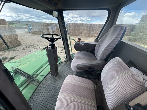 2007 John Deere 4995 Windrower