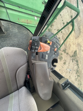 2007 John Deere 4995 Windrower