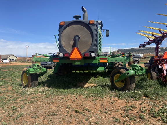 2010 John Deere R450 Windrower