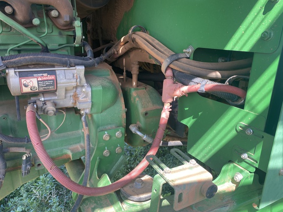 2010 John Deere R450 Windrower