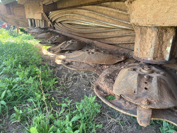 2010 John Deere R450 Windrower