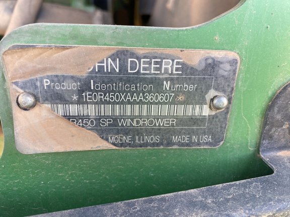 2010 John Deere R450 Windrower