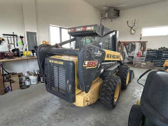 2008 New Holland L185 Skid Steer Loader