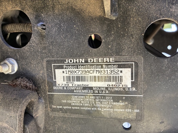 2015 John Deere X739 Garden Tractor