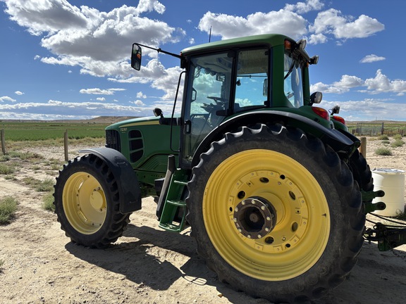 2008 John Deere 7230 Premium Tractor