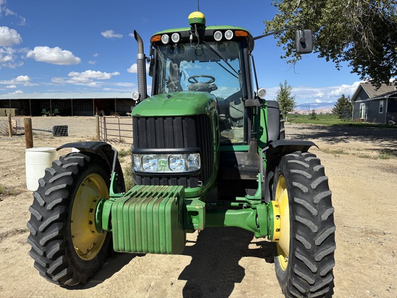 2008 John Deere 7230 Premium Tractor