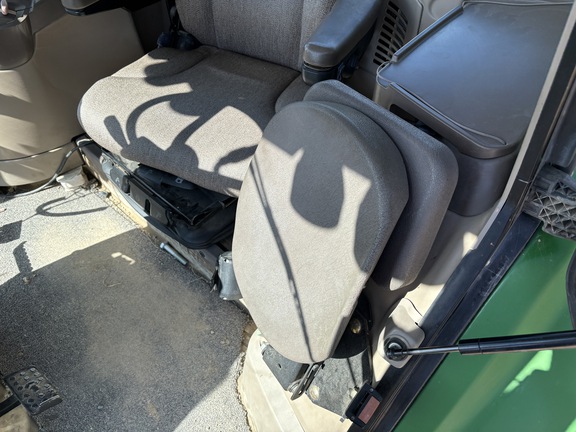 2008 John Deere 7230 Premium Tractor