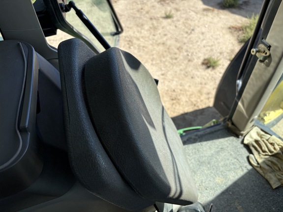 2008 John Deere 7230 Premium Tractor