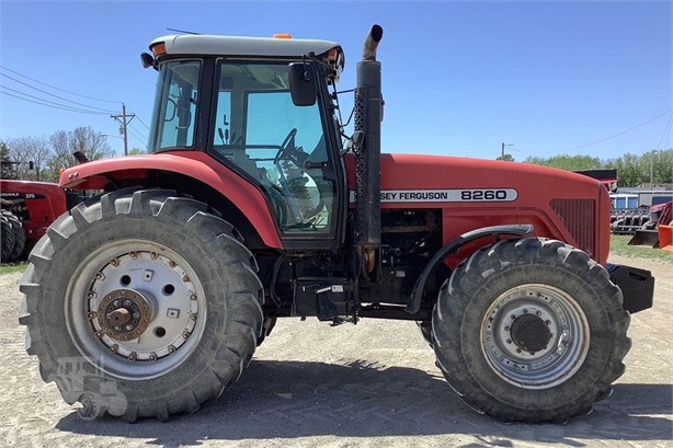 1999 Misc 8260 Tractor