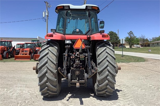 1999 Misc 8260 Tractor