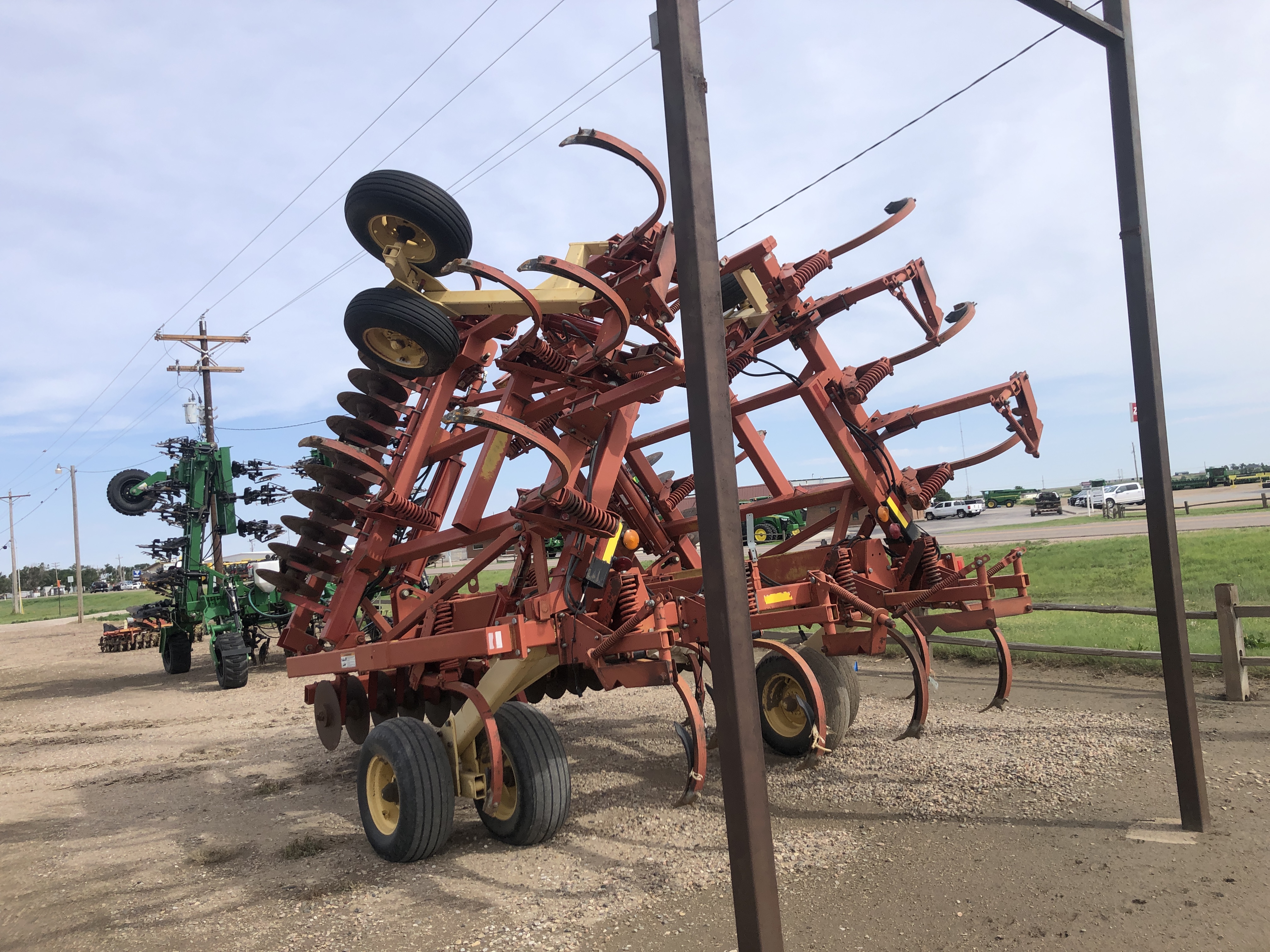 2001 Kuhn-Krause 4820 Chisel Plow