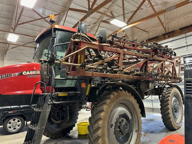 2013 Case IH PATRIOT 3330 Sprayer/High Clearance