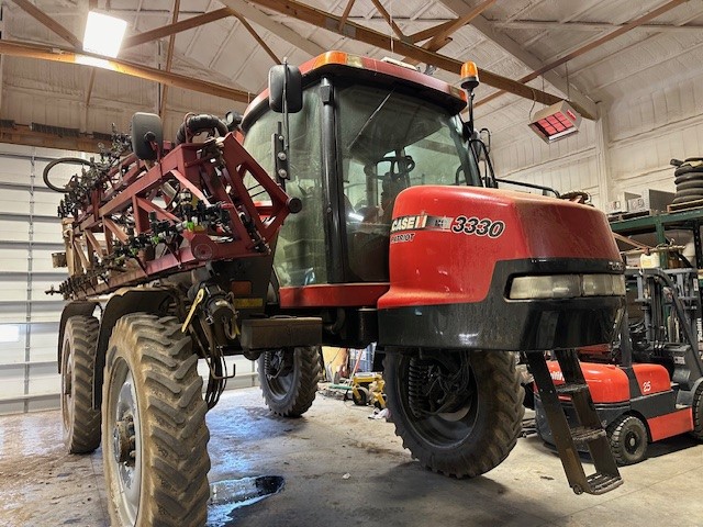 2013 Case IH PATRIOT 3330 Sprayer/High Clearance